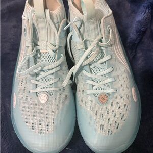 Carbon Men's Light Blue Athletic Shoes